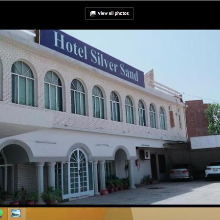Hotel Silver Sand 물탄 외부 사진