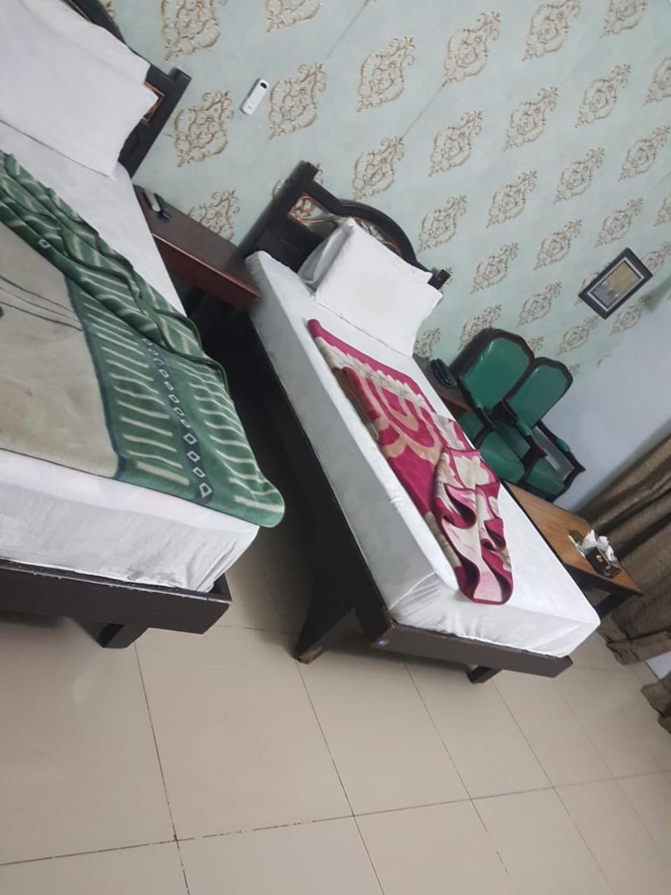 Hotel Silver Sand 물탄 외부 사진