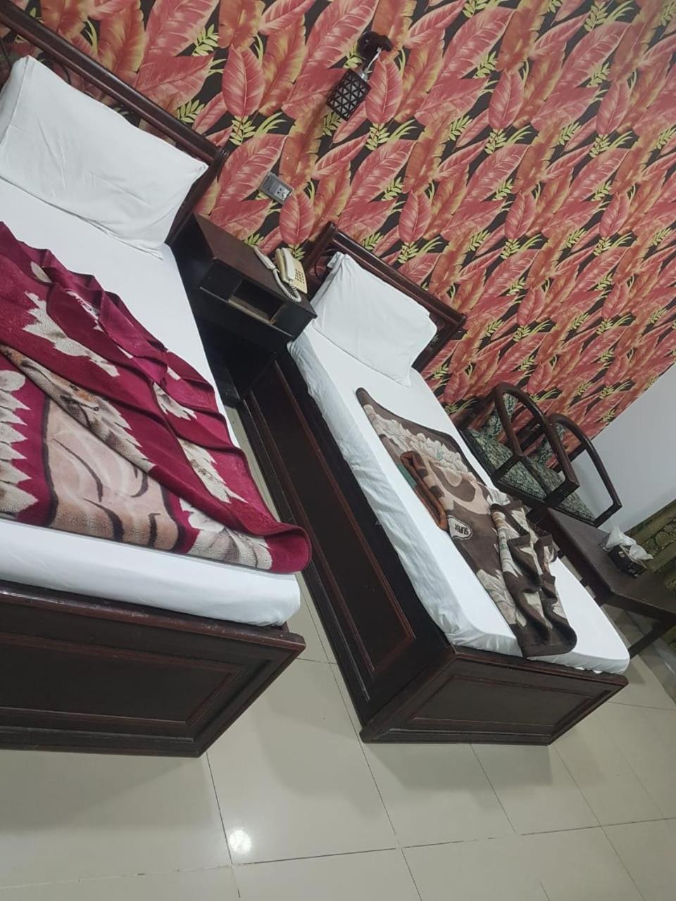 Hotel Silver Sand 물탄 외부 사진